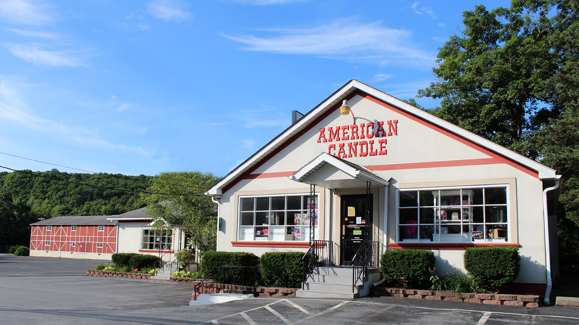 (Made in USA Scented Candles) Pocono Mountains, PA